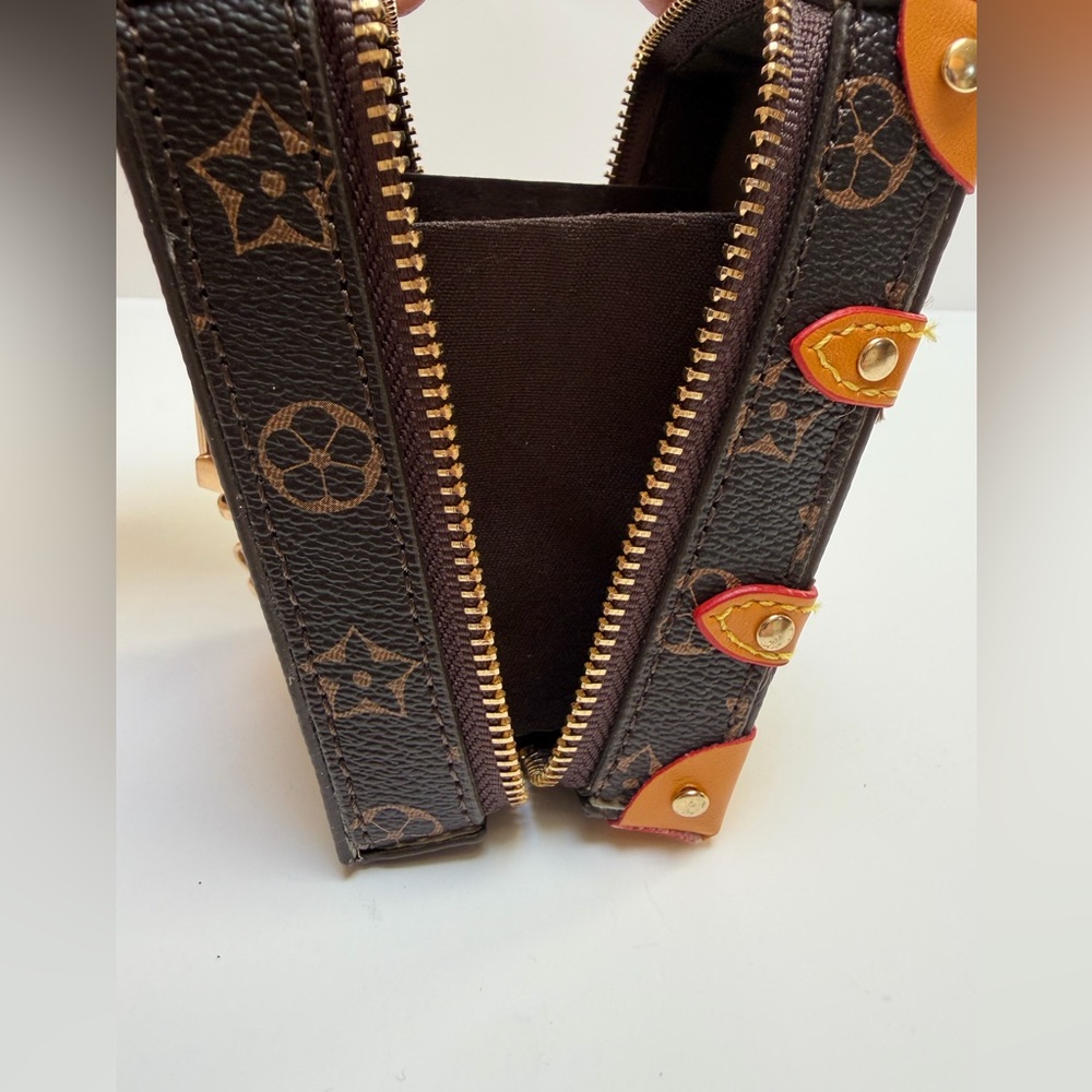 Adorable LV Like, Mini Luggage Bag with Gold Chain Adjustable Strap NWOT - Picture 9 of 15